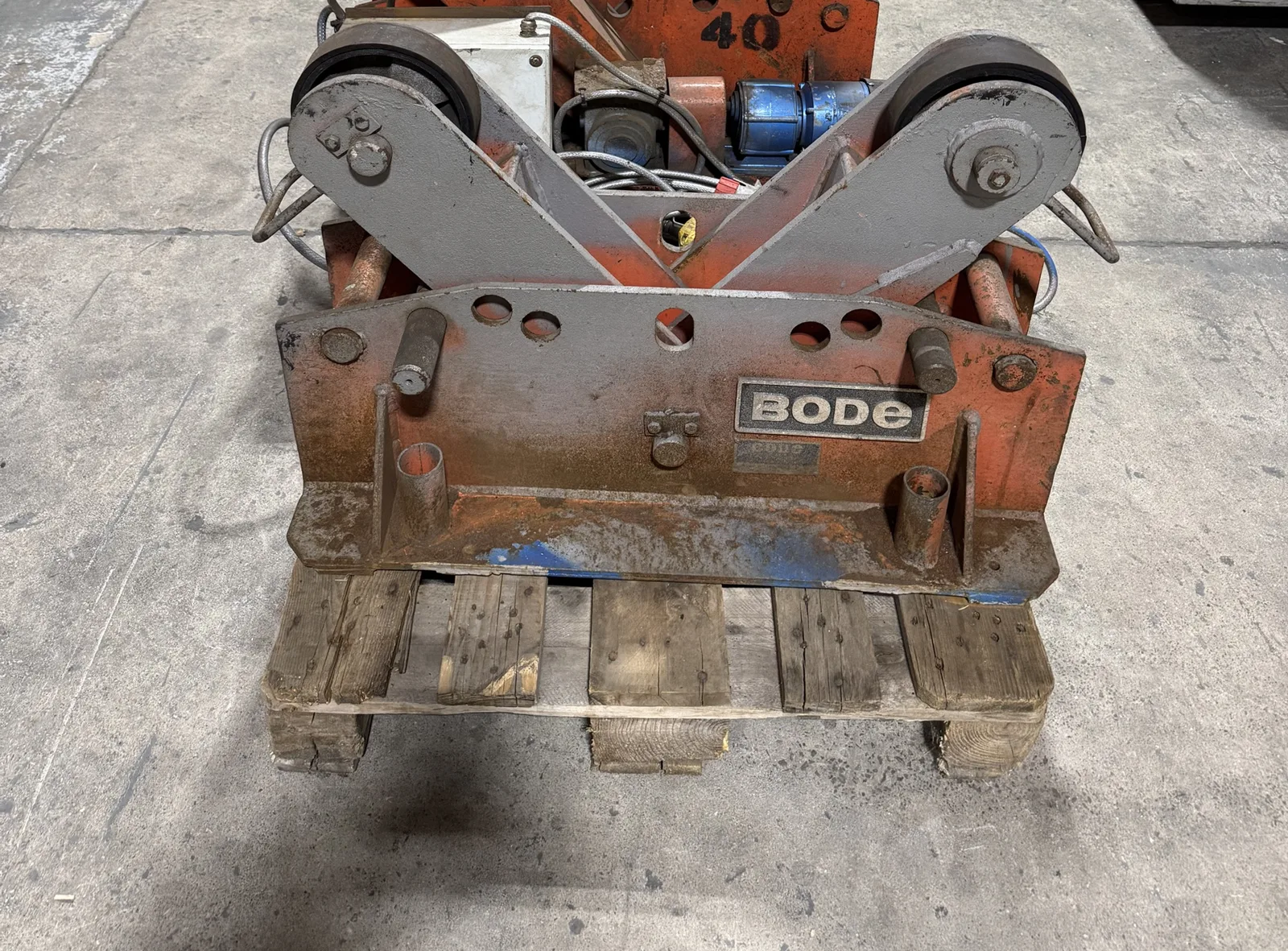 Bode rotator drive unit front view on pallet with idler behind